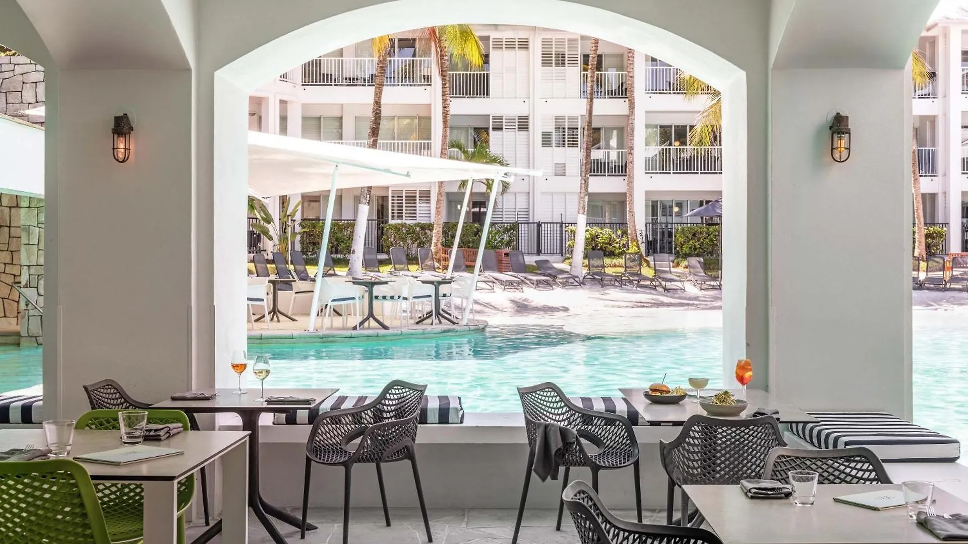 Курортный комплекс Peppers Beach Club Порт Дуглас